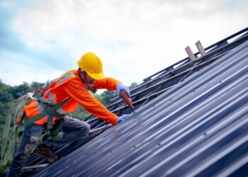 Metal roofing residential contractors
