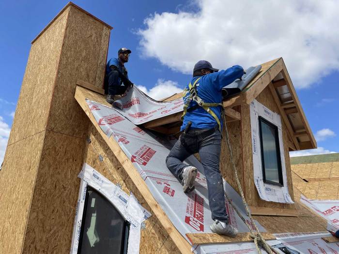 Residential roof installation companies